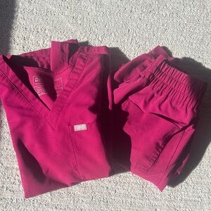 Figs Magenta Scrub Set